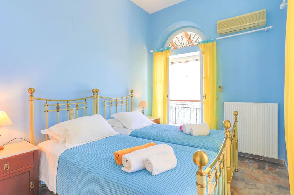 Photo of Bedroom in Katavolos