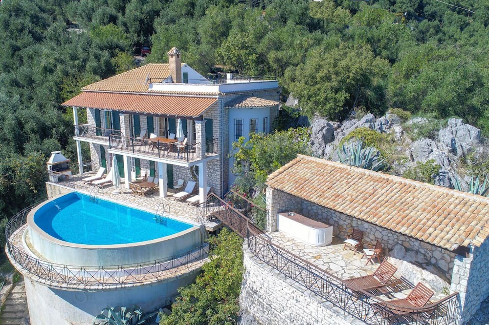 Photo of Outdoor in Katavolos
