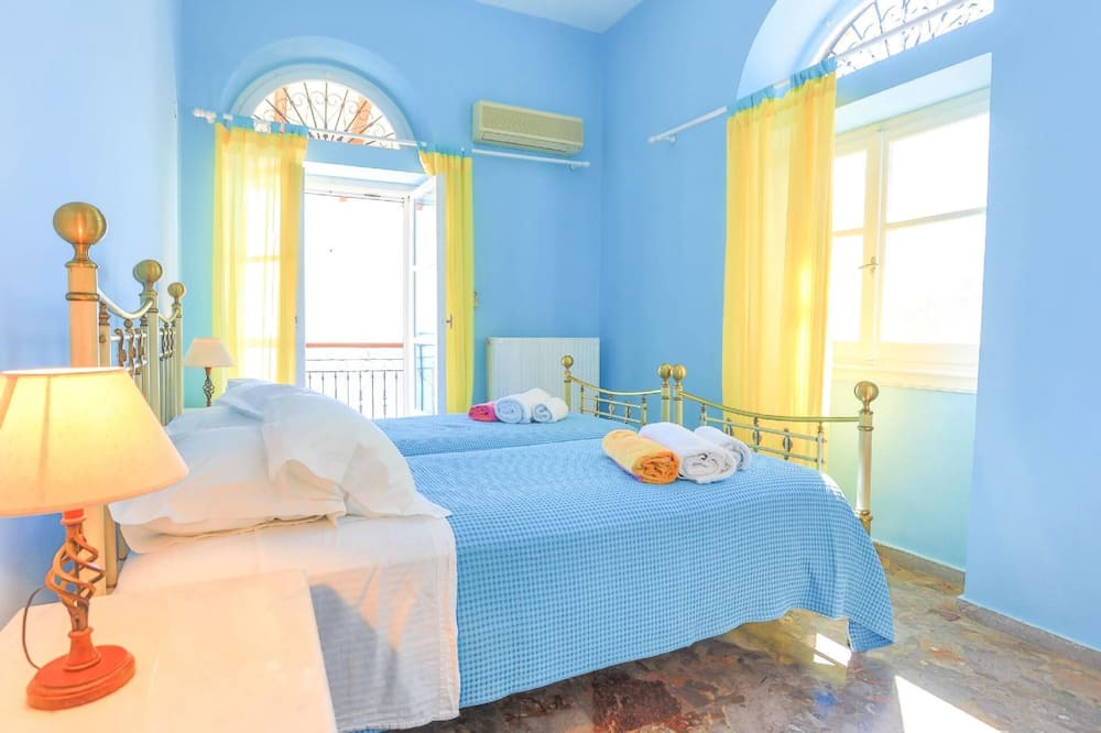Photo of Bedroom in Katavolos