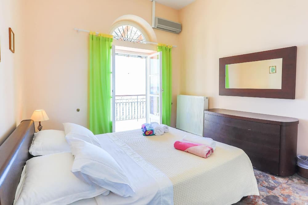 Photo of Bedroom in Katavolos