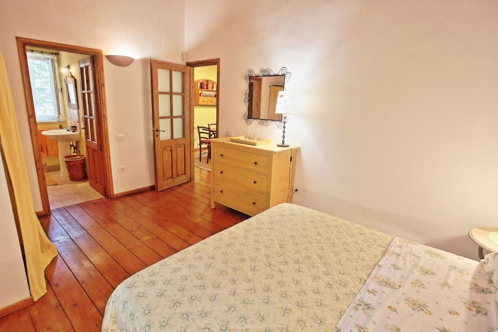 Photo of Bedroom in Katsimatika