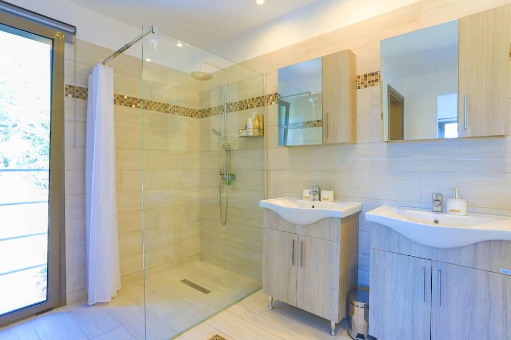 Photo of Bathroom in Agni