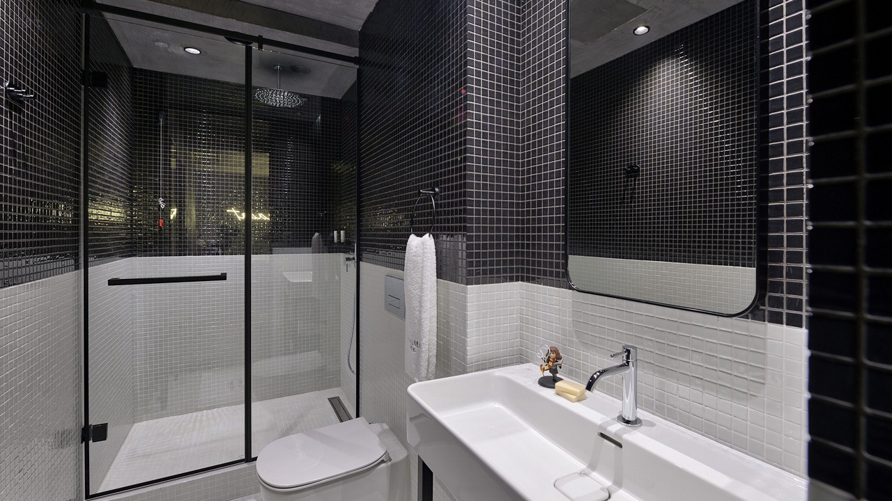 Photo of Bathroom in Vardaris
