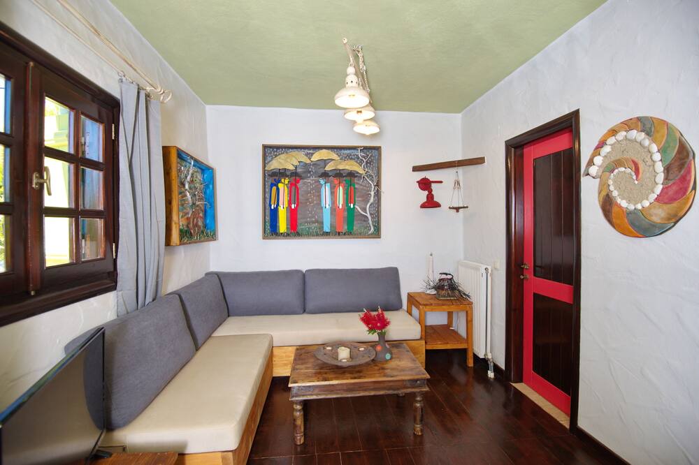 Photo of Livingroom in Alonissos