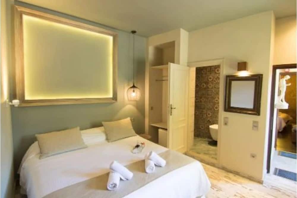 Photo of Bedroom in Galaxidi