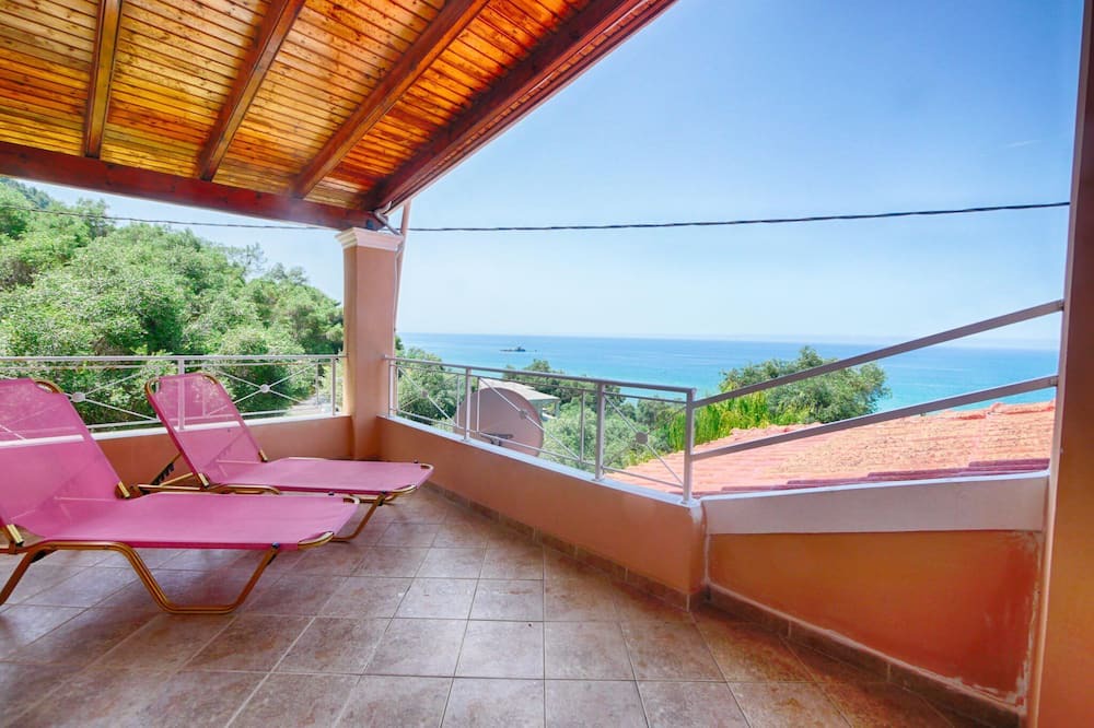 Photo of Patio Balcony in Pelekas