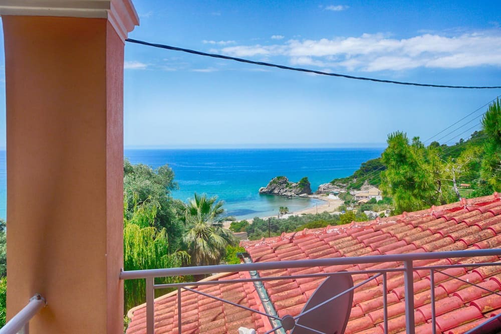 Photo of Patio Balcony in Pelekas