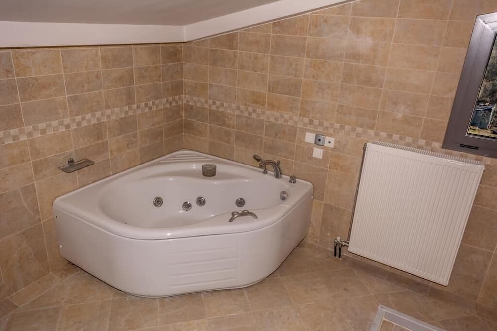 Photo of Bathroom in Kavos