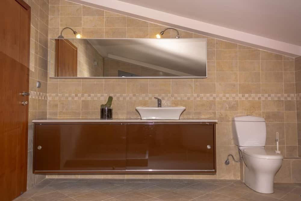 Photo of Bathroom in Kavos