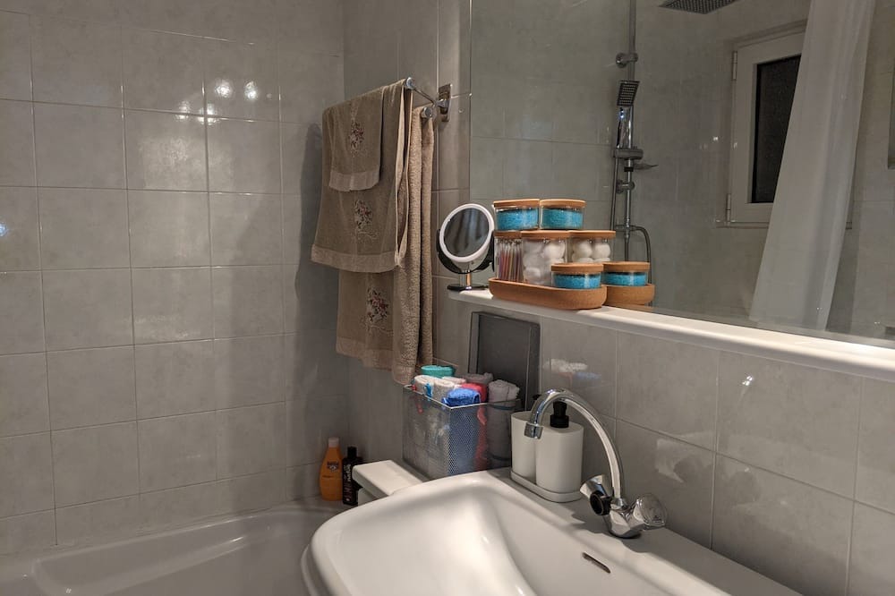 Photo of Bathroom in Peiraiki
