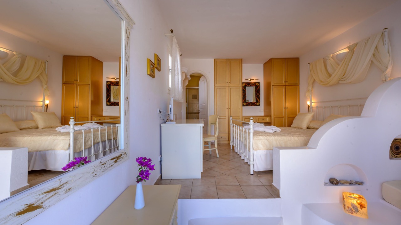 Photo of Outdoor in Folegandros Town