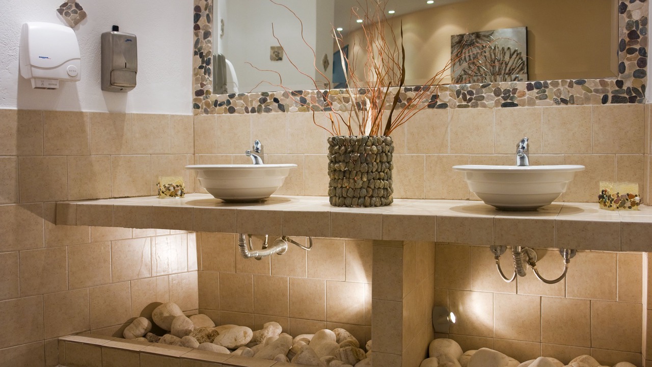 Photo of Bathroom in Folegandros Town