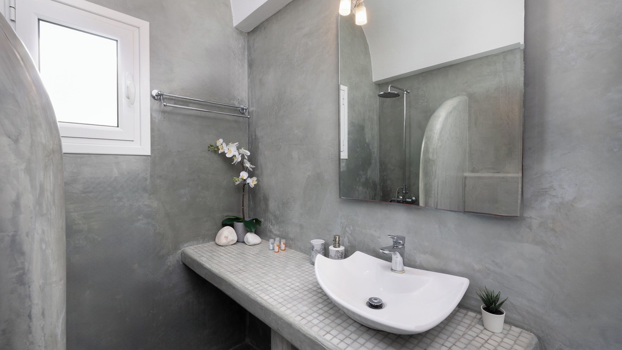 Photo of Bathroom in Imerovigli