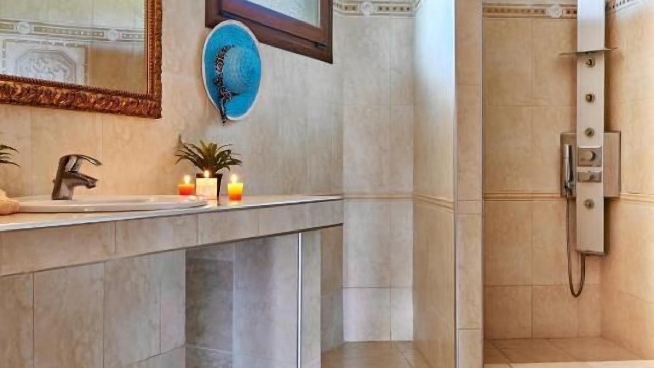 Photo of Bathroom in Toroni