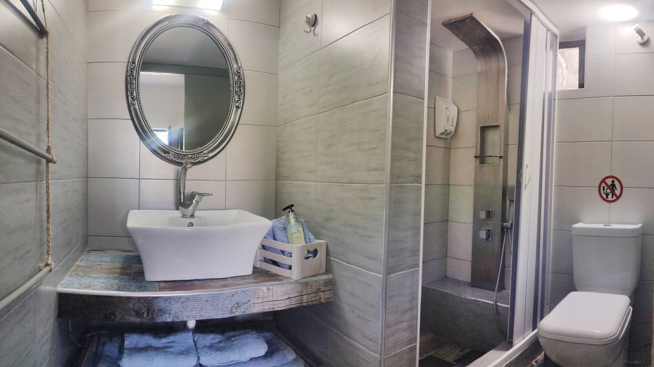 Photo of Bathroom in Mirties