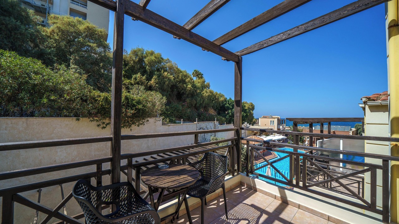 Photo of Bedroom in Kato Galatas