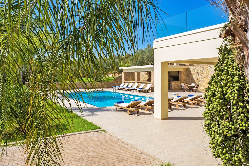 Photo of Outdoor in Souda
