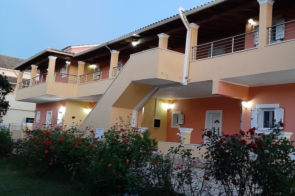 Photo of Outdoor in Roda