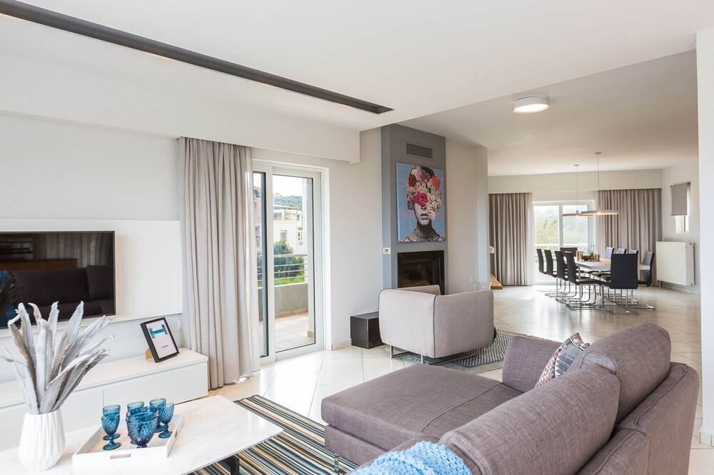 Photo of Livingroom in Chania Town