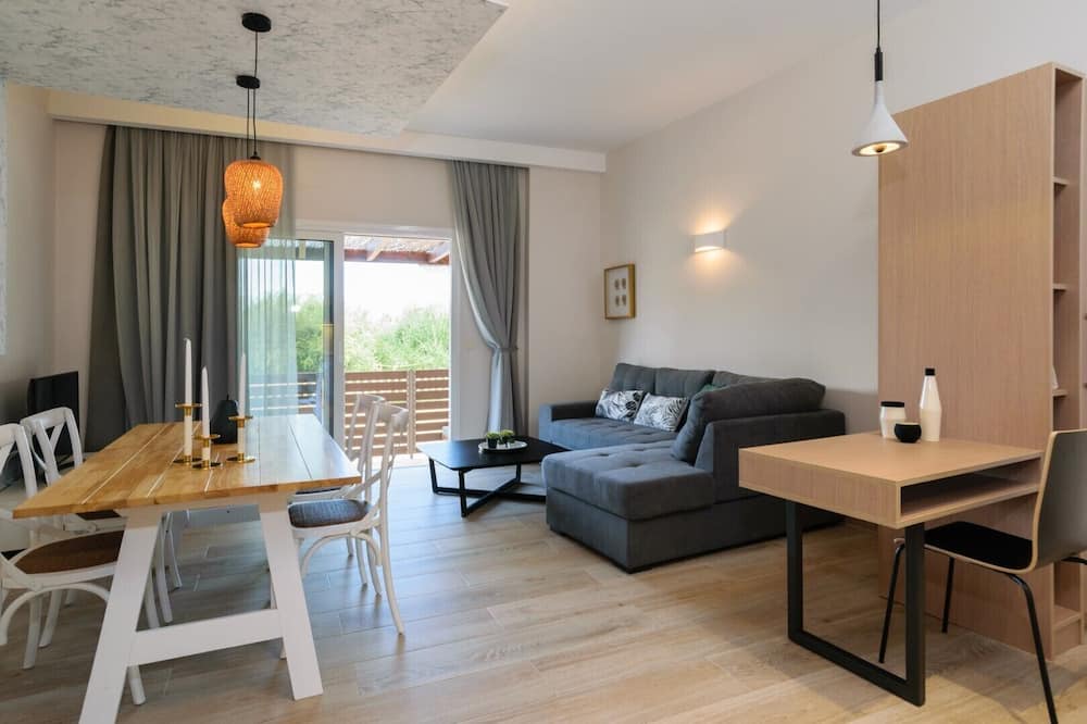 Photo of Livingroom in Platanos