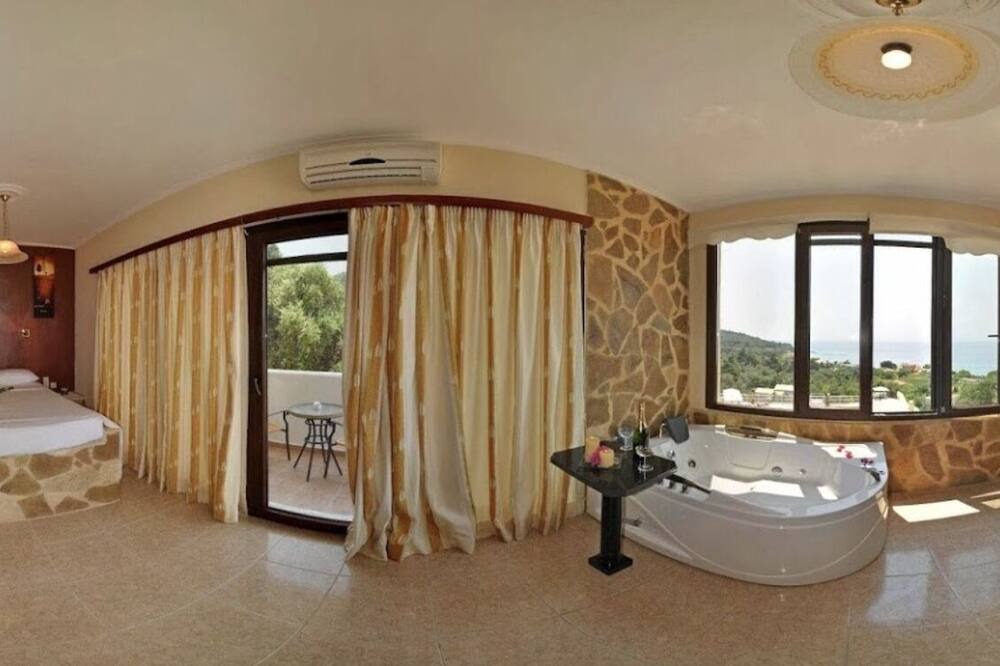 Photo of Bedroom in Paramonas