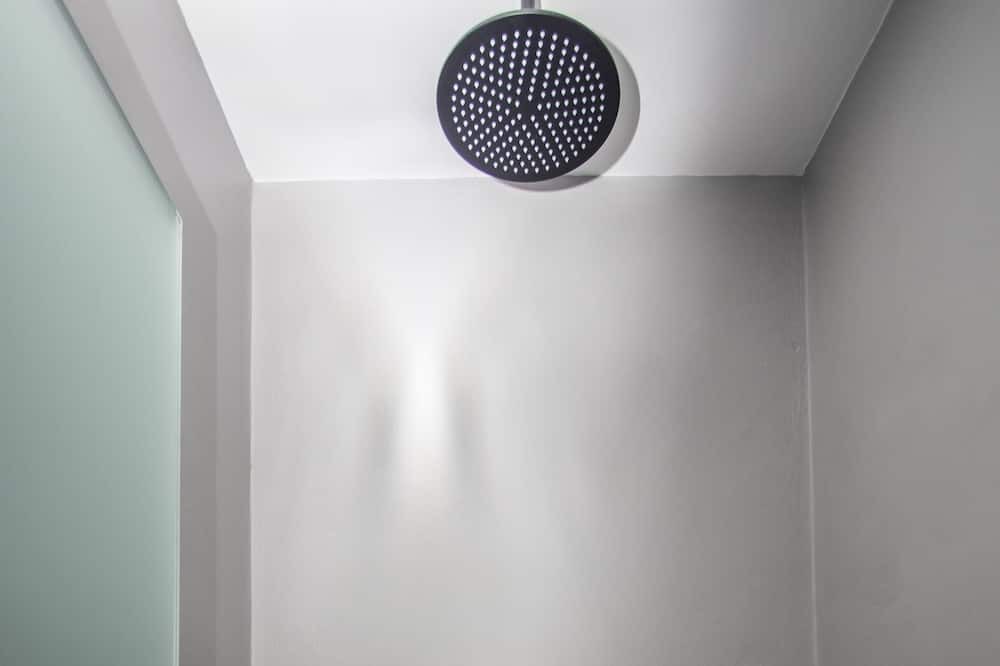 Photo of Bathroom in Kini