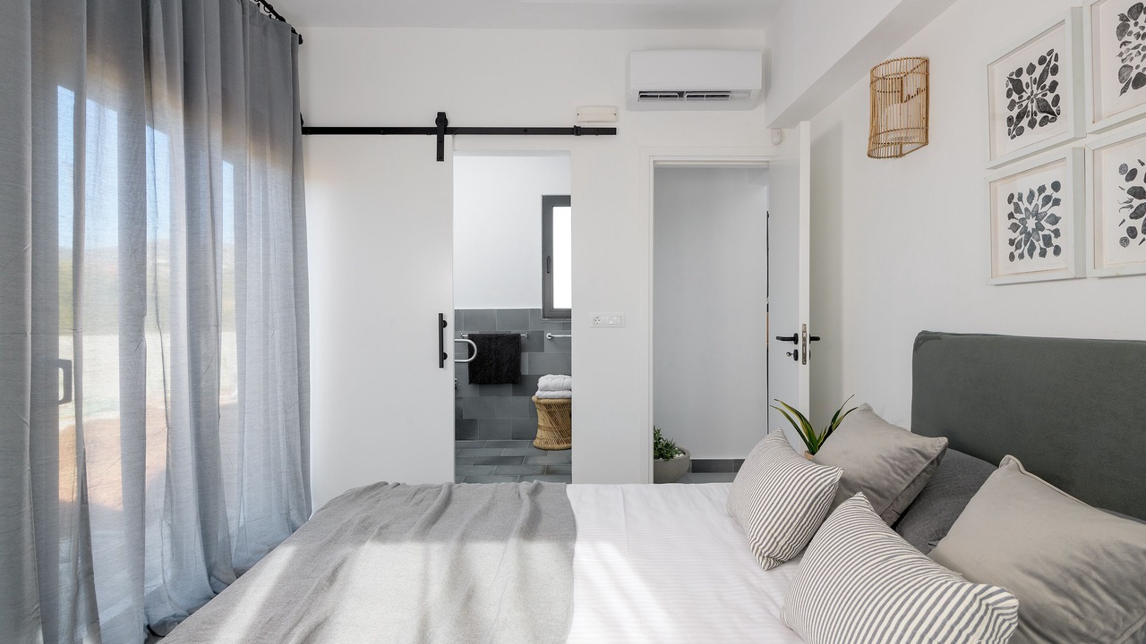 Photo of Bedroom in Lahania