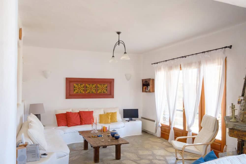 Photo of Bedroom in Koundouros