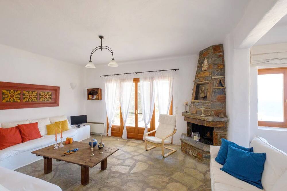Photo of Bedroom in Koundouros