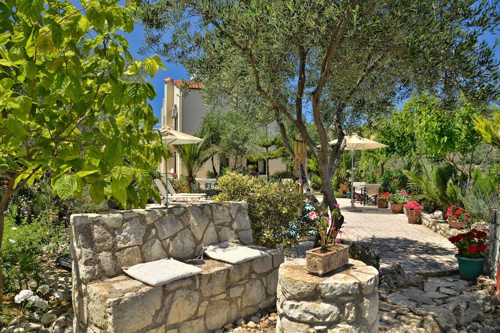Photo of Outdoor in Exopoli