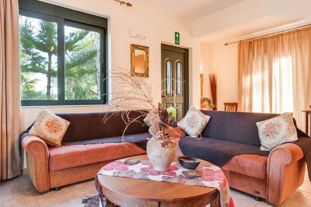 Photo of Livingroom in Exopoli