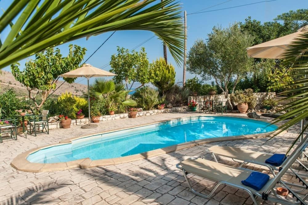 Photo of Outdoor in Exopoli