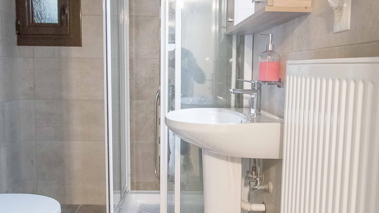 Photo of Bathroom in Kalambaka