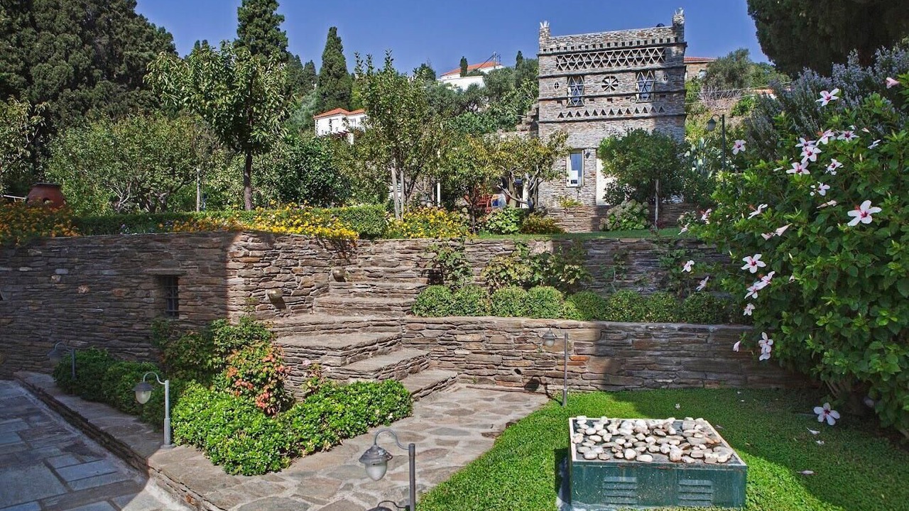 Photo of Outdoor in Andros Town