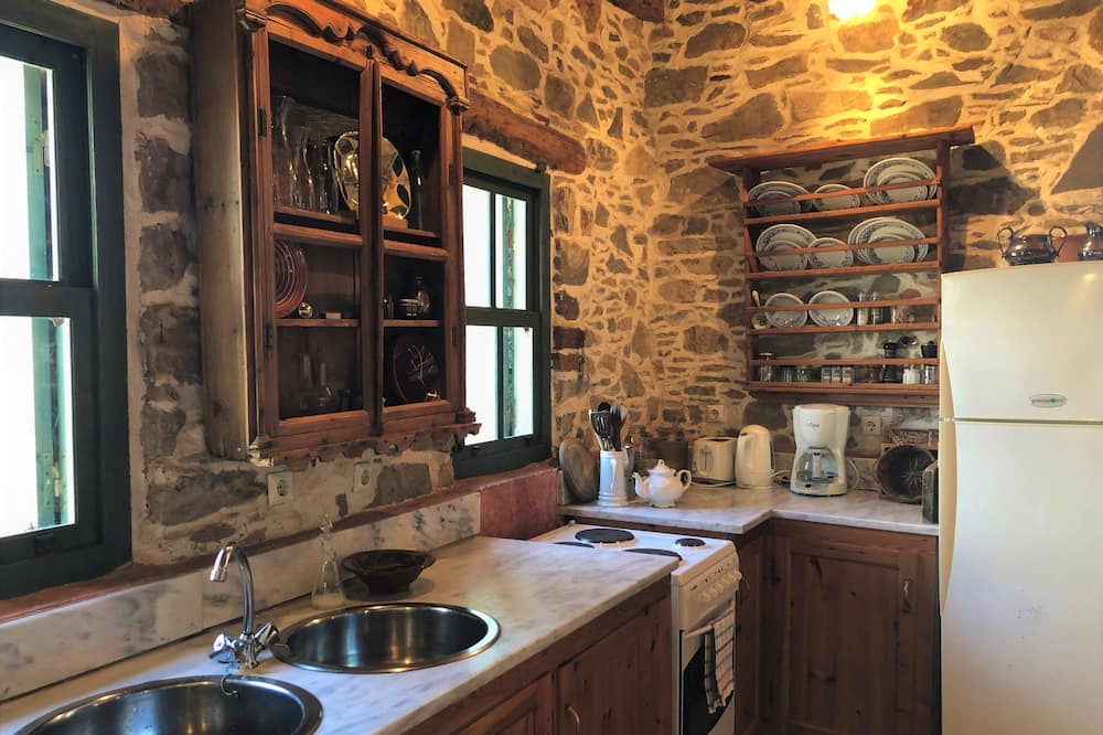 Photo of Kitchen in Volissos