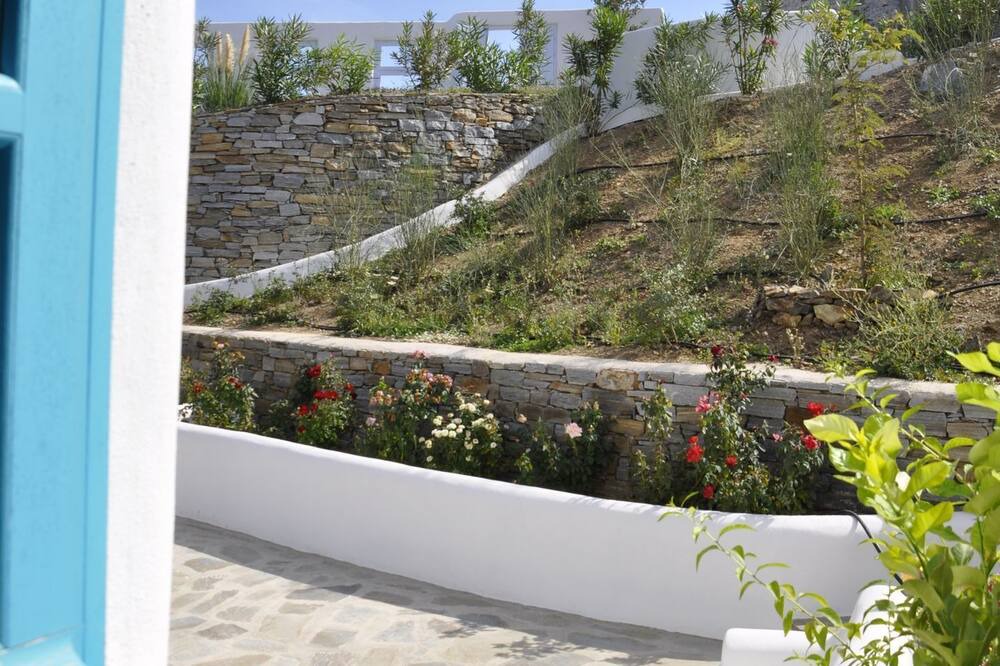Photo of Patio Balcony in Vivlos