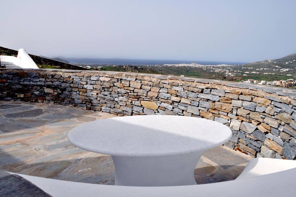 Photo of Patio Balcony in Vivlos