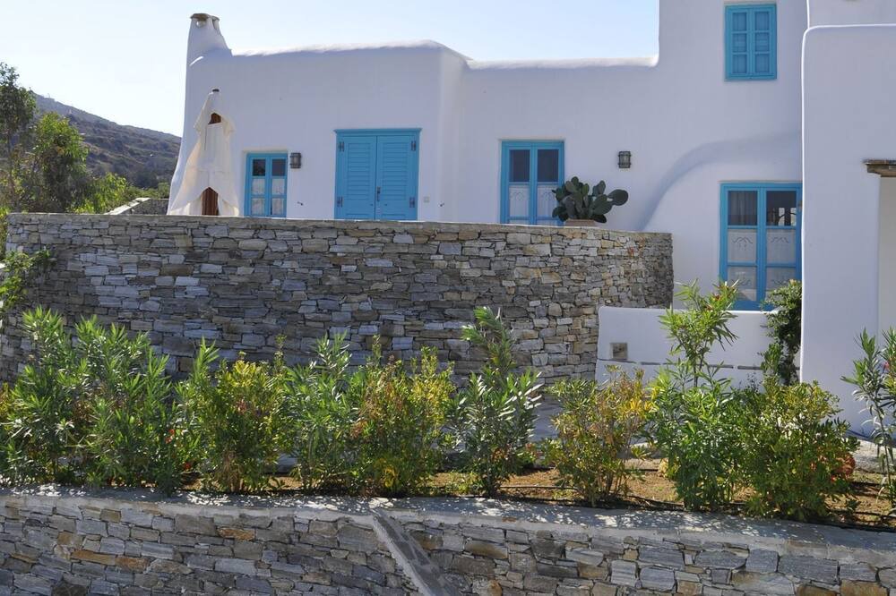 Photo of Outdoor in Vivlos