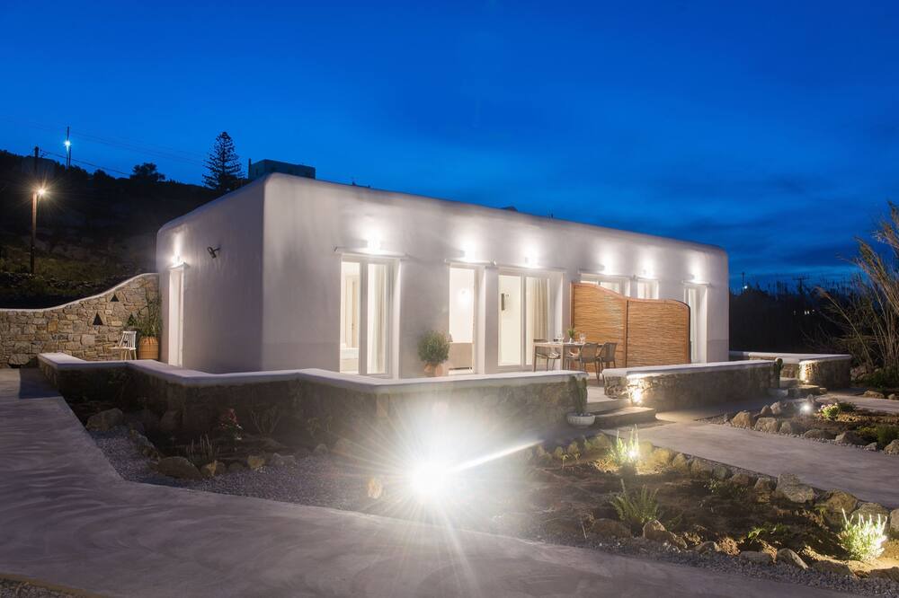 Photo of Outdoor in Glastros
