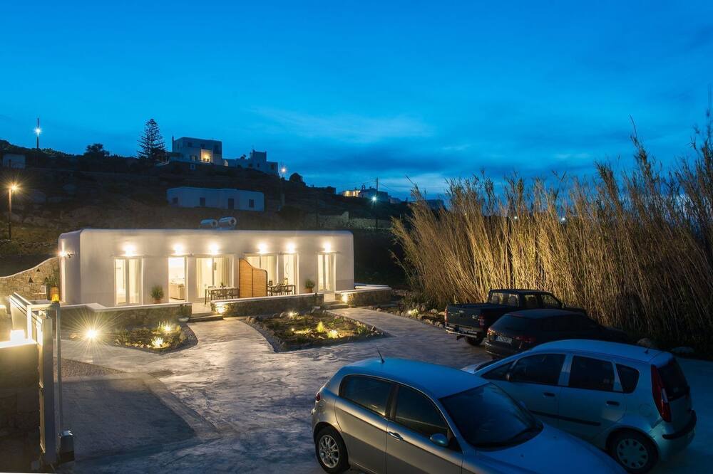 Photo of Outdoor in Glastros