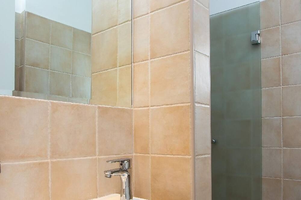 Photo of Bathroom in Gennadi