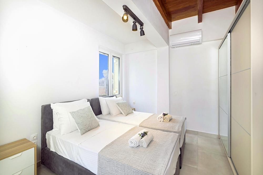 Photo of Bedroom in Douliana