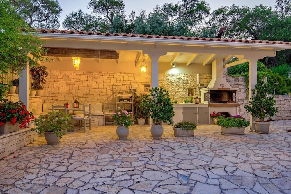 Photo of Outdoor in Makratika