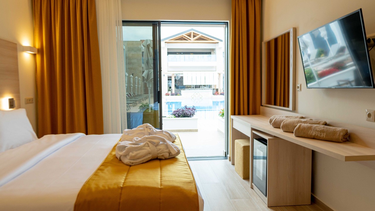 Photo of Bedroom in Polichrono