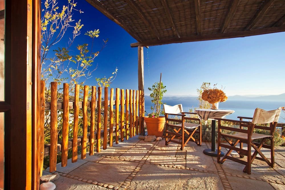 Photo of Patio Balcony in Artemida