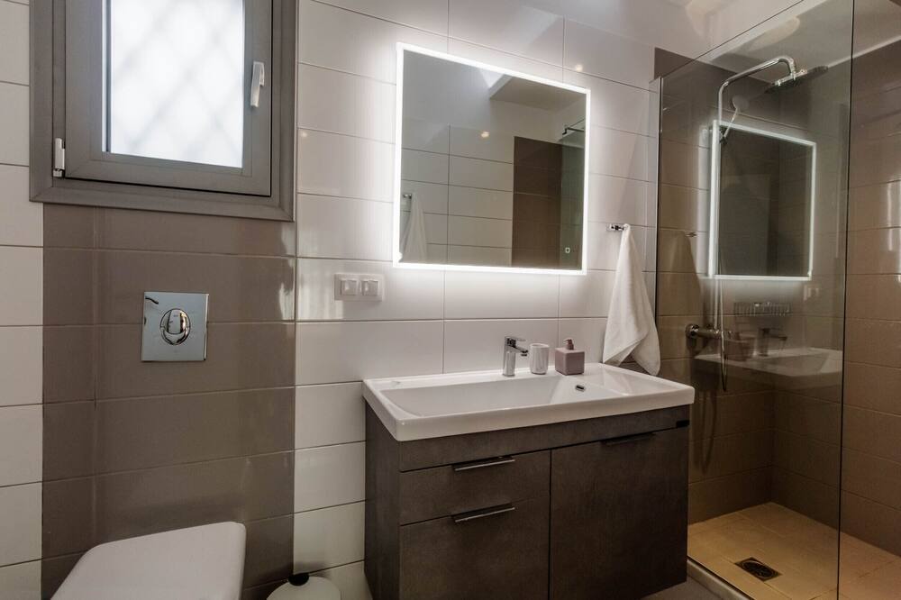 Photo of Bathroom in Barbati