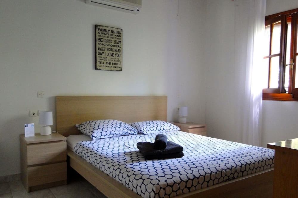 Photo of Bedroom in Gialova