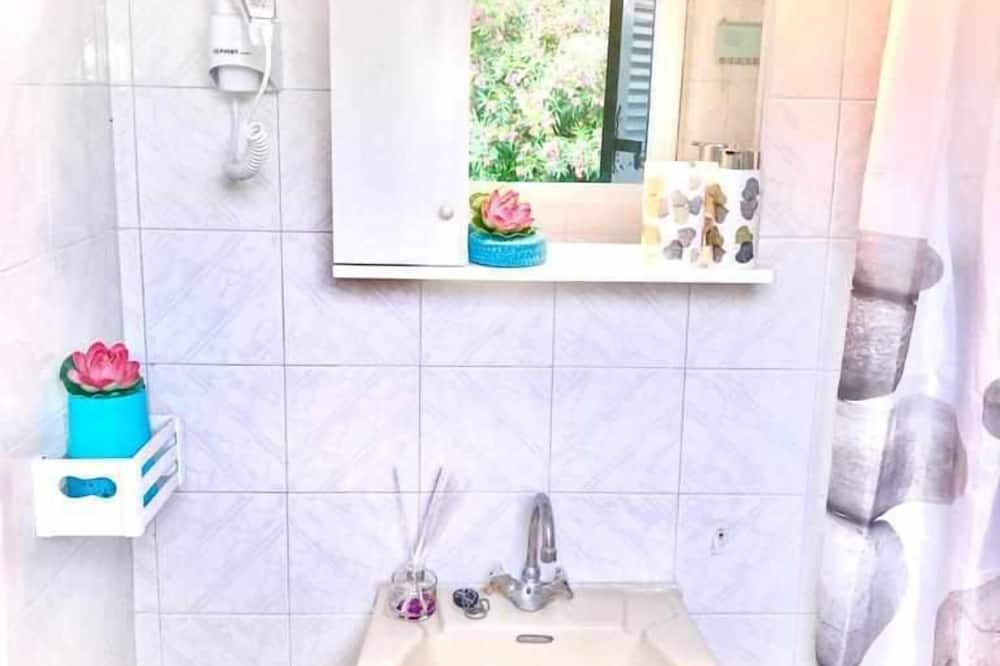 Photo of Bathroom in Magoulades