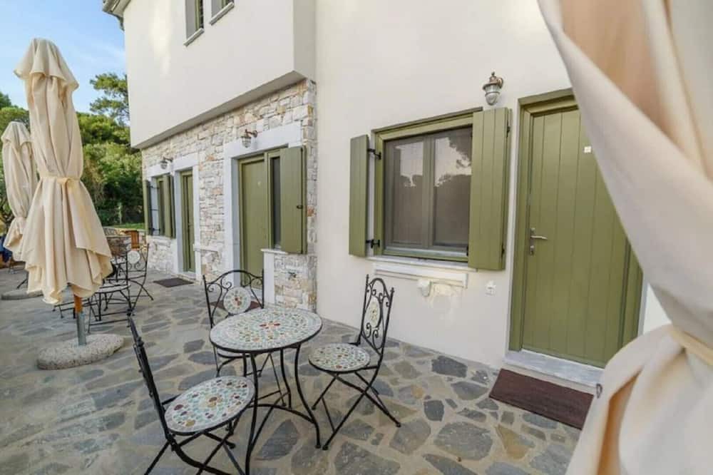 Photo of Patio Balcony in Kali Vrysi