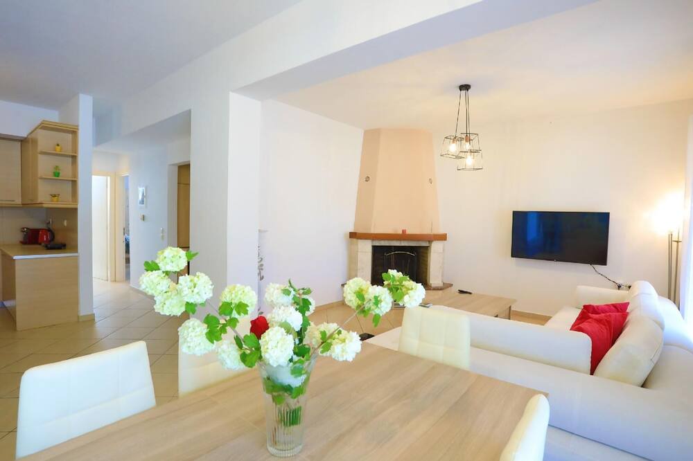 Photo of Livingroom in Gazatika